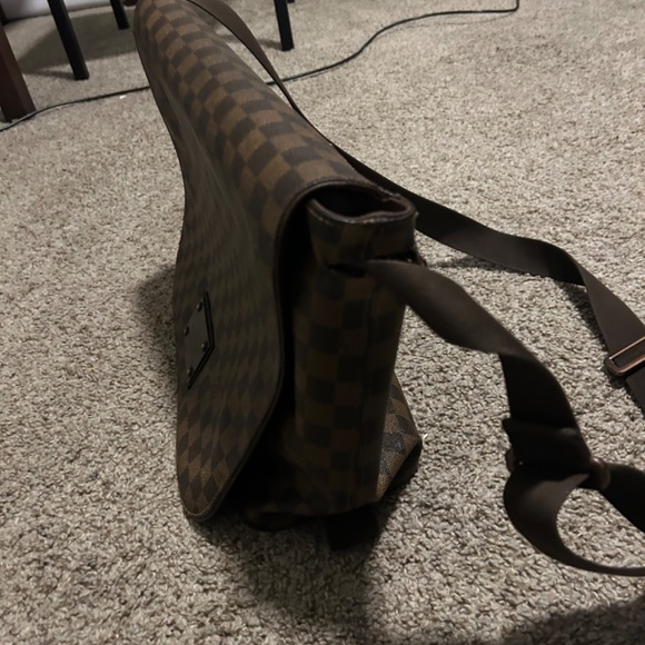 LOUIS VUITTON Damier Brooklyn GM Messengwe bag - Picture 7 of 8
